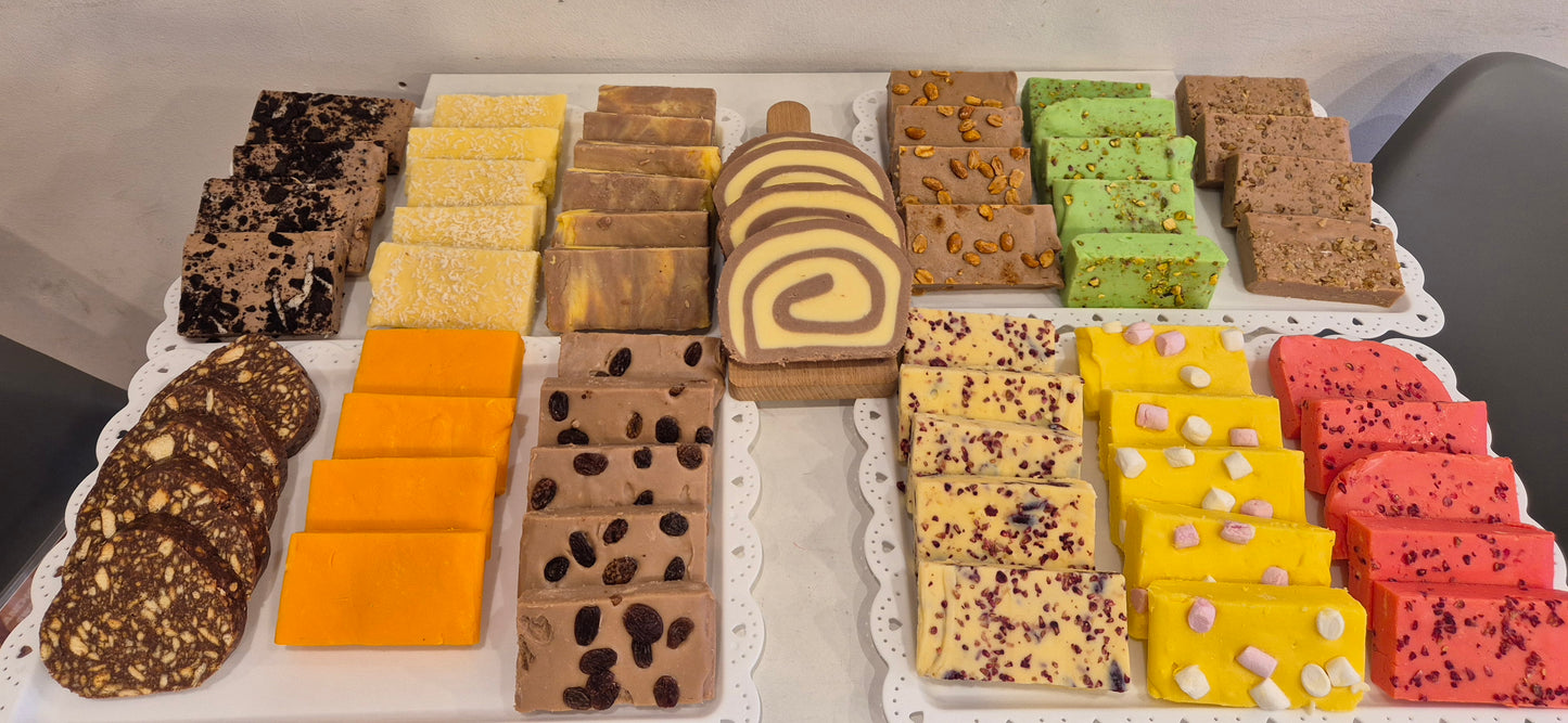 Mixt box Chocolate 1 kg (THESE ORDERS ARE SHIPPED FROM DECEMBER 4th TO DECEMBER 17th)